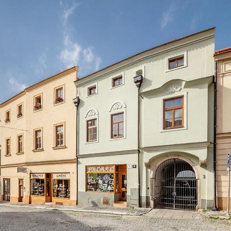 Wine & Bike City Tower Apartments Znojmo Bagian luar foto